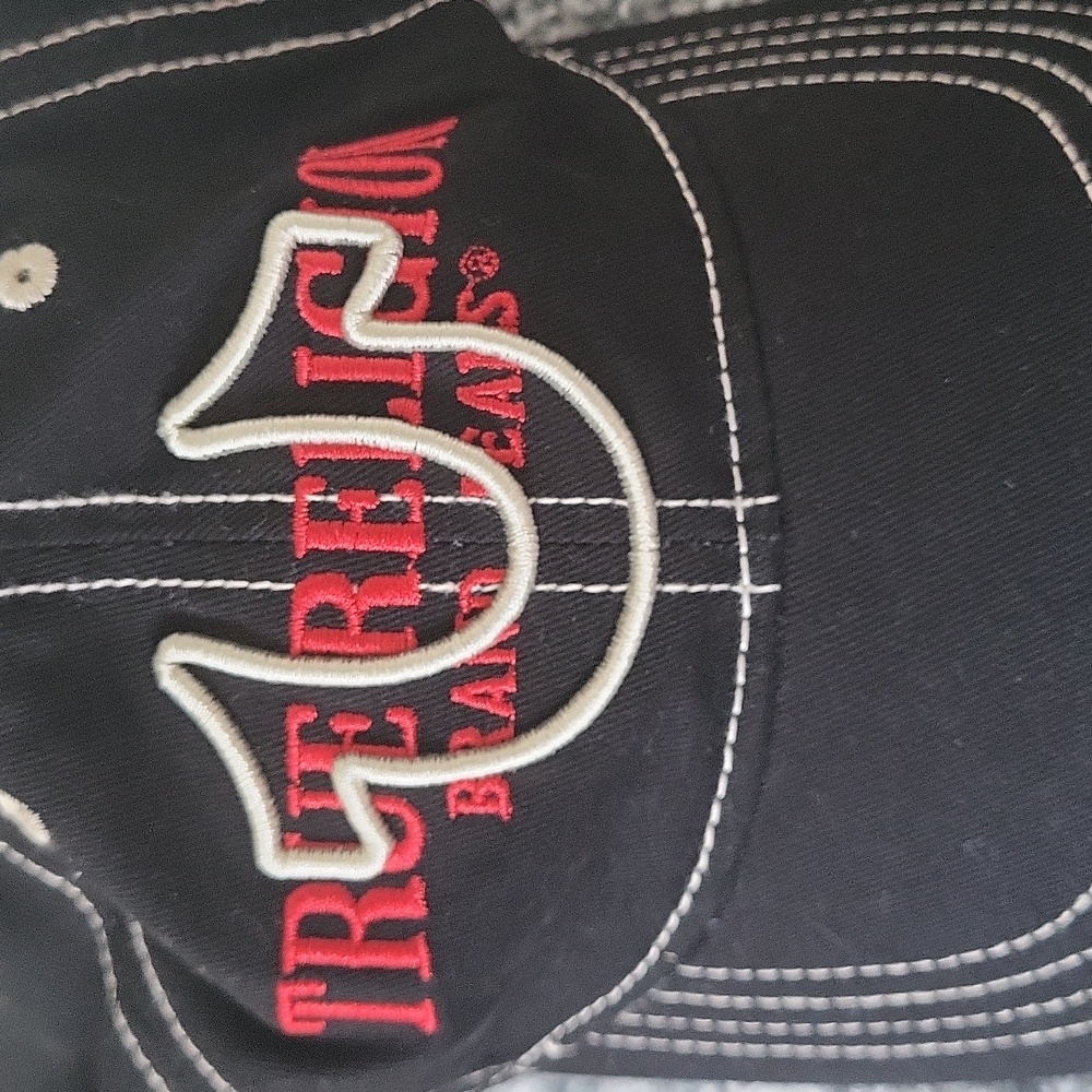 True Religion Hat - NWT - Picture 2 of 5